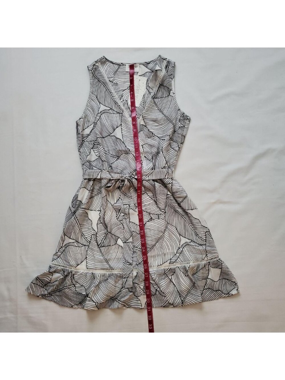 Sienna Sky Women's Leaf Print Surplice Ruffled Short Dress Size X-Small NWT - Picture 14 of 15